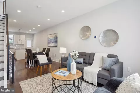 2624 Collins St, Philadelphia, PA 19125