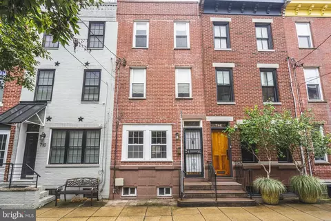 712 Clymer St, Philadelphia, PA 19147