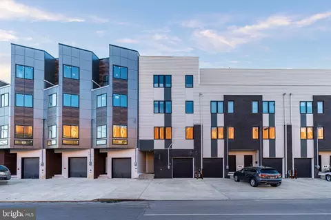1436 S Front St, Philadelphia, PA 19147