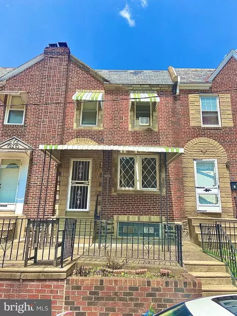 5926 Lawndale St, Philadelphia, PA 19120
