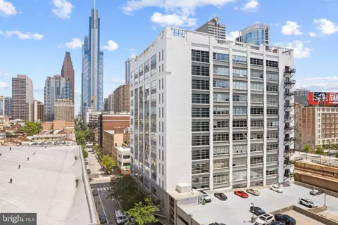 2200 28 Arch St #402, Philadelphia, PA 19103