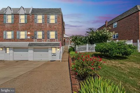 11910 Stevens Rd, Philadelphia, PA 19116