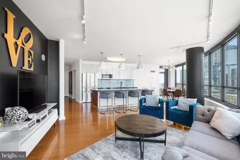 2101 Market St #1602, Philadelphia, PA 19103