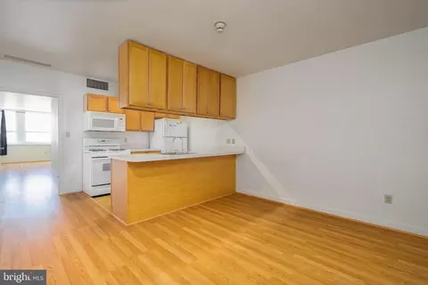 1100 Vine St #415, Philadelphia, PA 19107