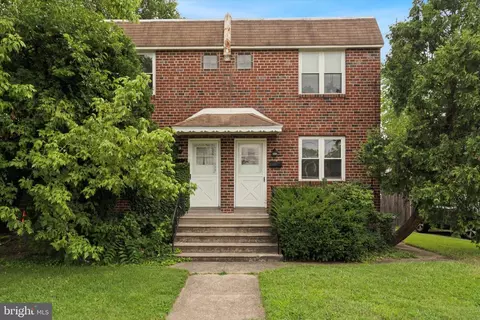 7921 Barnes St, Philadelphia, PA 19111