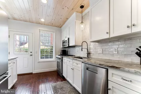 2227 S Opal St, Philadelphia, PA 19145