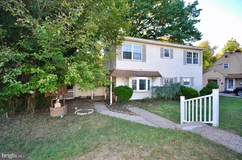 9344 Annapolis Rd, Philadelphia, PA 19114