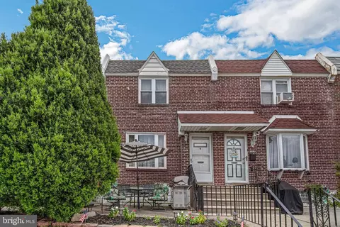 2018 Mckinley St, Philadelphia, PA 19149