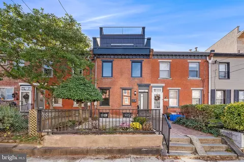 2228 Bainbridge St, Philadelphia, PA 19146