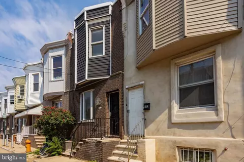 815 Cantrell St, Philadelphia, PA 19148