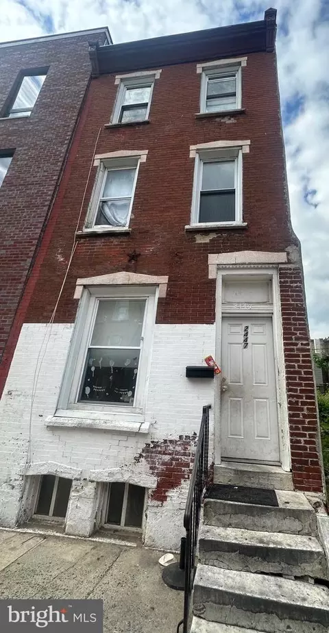 2447 Turner St, Philadelphia, PA 19121