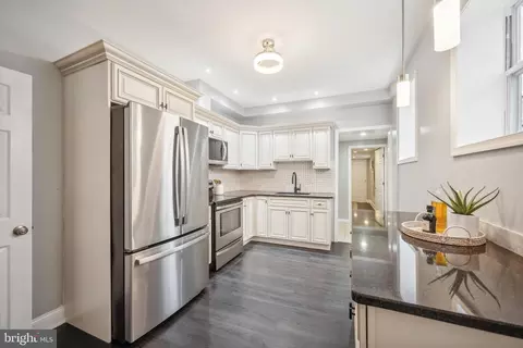 2048 E Somerset St, Philadelphia, PA 19134