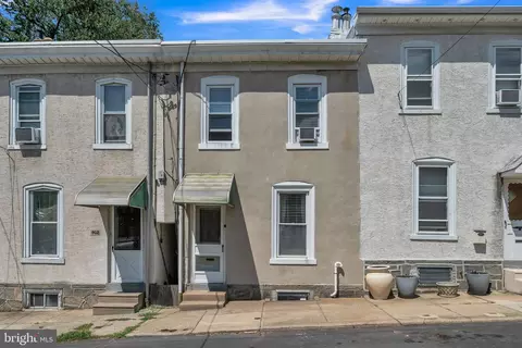 404 Delmar St, Philadelphia, PA 19128