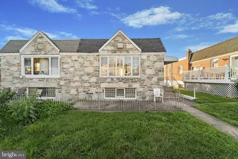 8814 Revere St, Philadelphia, PA 19152