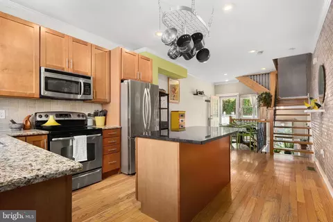 1023 S Bouvier St, Philadelphia, PA 19146