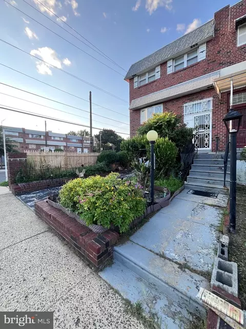 1135 Custis Pl, Philadelphia, PA 19122