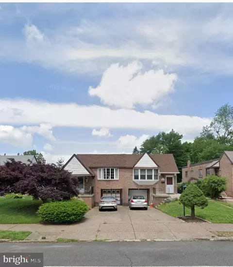 8304 Pine Rd, Philadelphia, PA 19111