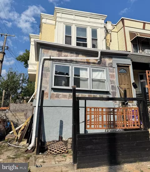 1101 S Peach St, Philadelphia, PA 19143