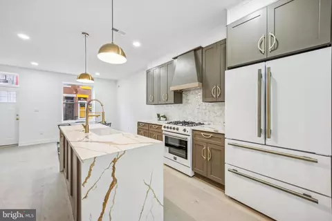 2427 Kimball St, Philadelphia, PA 19146