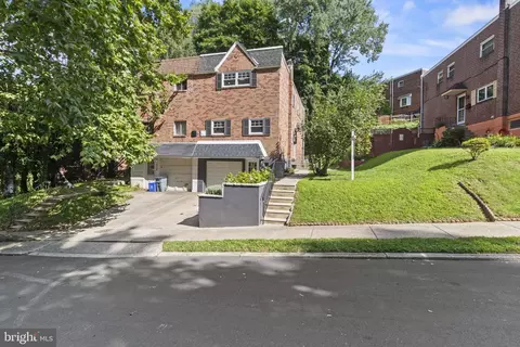 608 Gorgas Ln, Philadelphia, PA 19128