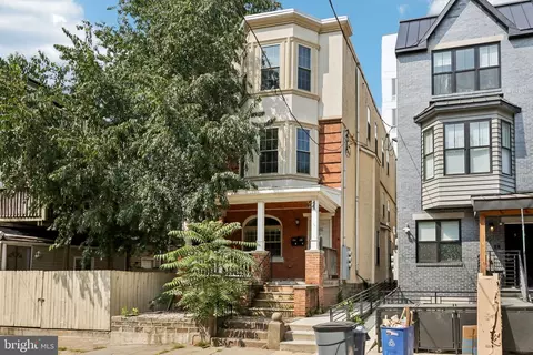 4255 Sansom St, Philadelphia, PA 19104