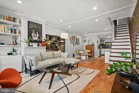 2012 Mcclellan St, Philadelphia, PA 19145