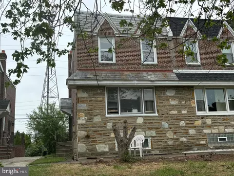 7034 Dorcas St N, Philadelphia, PA 19111