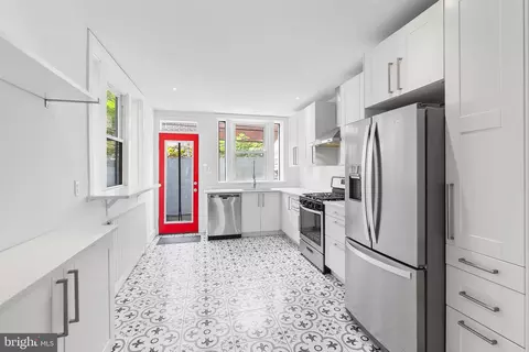 1714 S Chadwick St, Philadelphia, PA 19145