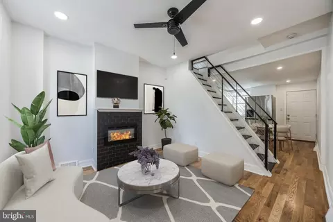 1952 N Darien St, Philadelphia, PA 19122