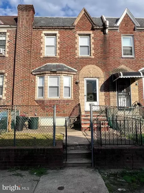 5921 Lawndale St, Philadelphia, PA 19120