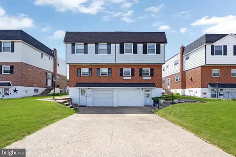 2738 Clayton St, Philadelphia, PA 19152