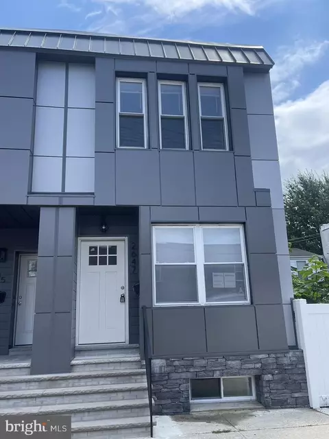 2647 S 2nd St, Philadelphia, PA 19148