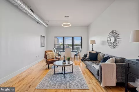 926 N 3rd St #4A, Philadelphia, PA 19123