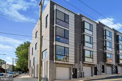 222 Green Ln, Philadelphia, PA 19128
