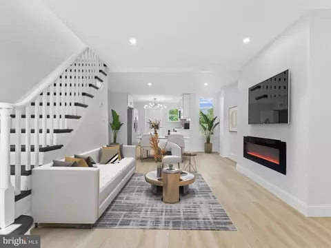 6931 Rodney St, Philadelphia, PA 19138