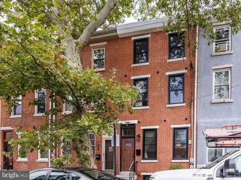 1303 Marlborough St, Philadelphia, PA 19125