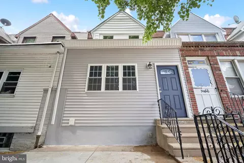 2550 S Dewey St, Philadelphia, PA 19142