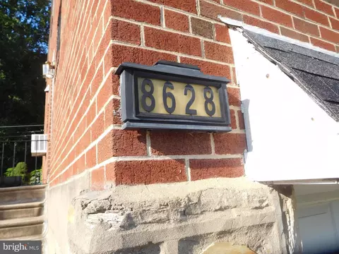 8628 Alicia St, Philadelphia, PA 19115