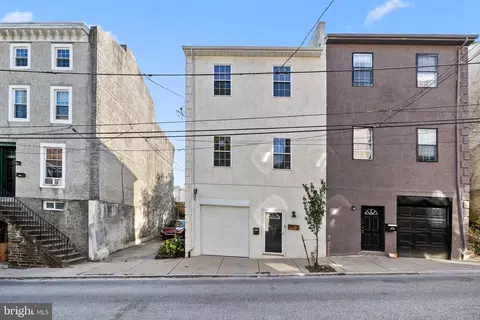4512 Baker St, Philadelphia, PA 19127