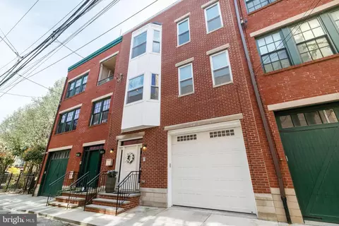 1704 Melon St, Philadelphia, PA 19130