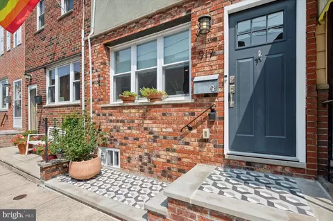 917 Mcclellan St, Philadelphia, PA 19148