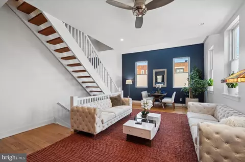 735 S 5th St, Philadelphia, PA 19147