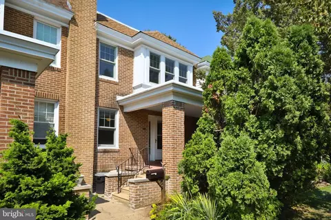 660 Rector St, Philadelphia, PA 19128