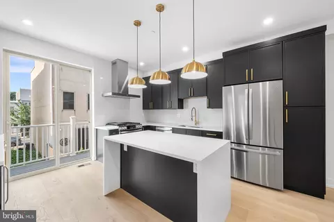 2336 Alter St, Philadelphia, PA 19146