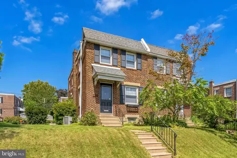 520 Fountain St, Philadelphia, PA 19128