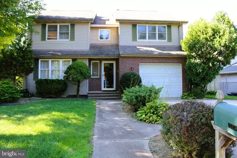 15158 Wayside Rd, Philadelphia, PA 19116
