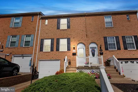 223 Nauldo Rd, Philadelphia, PA 19154