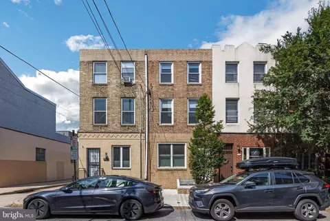 809 Fitzwater St, Philadelphia, PA 19147