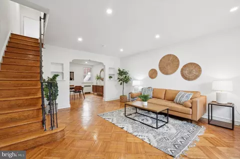 7576 Mayland St, Philadelphia, PA 19138