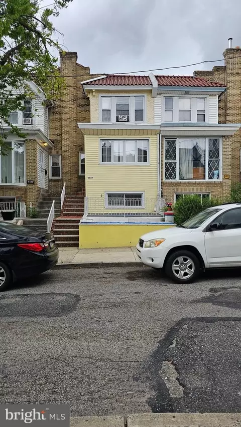 5487 Morse St, Philadelphia, PA 19131